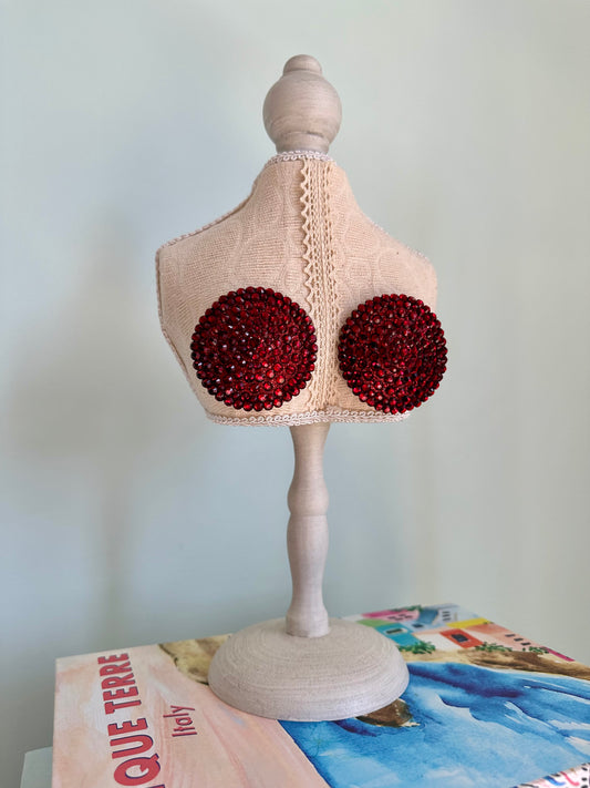 January - Garnet - 2.5”