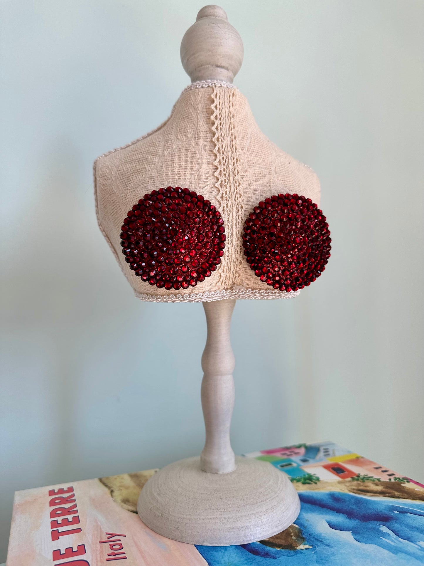 January - Garnet - 2.5”